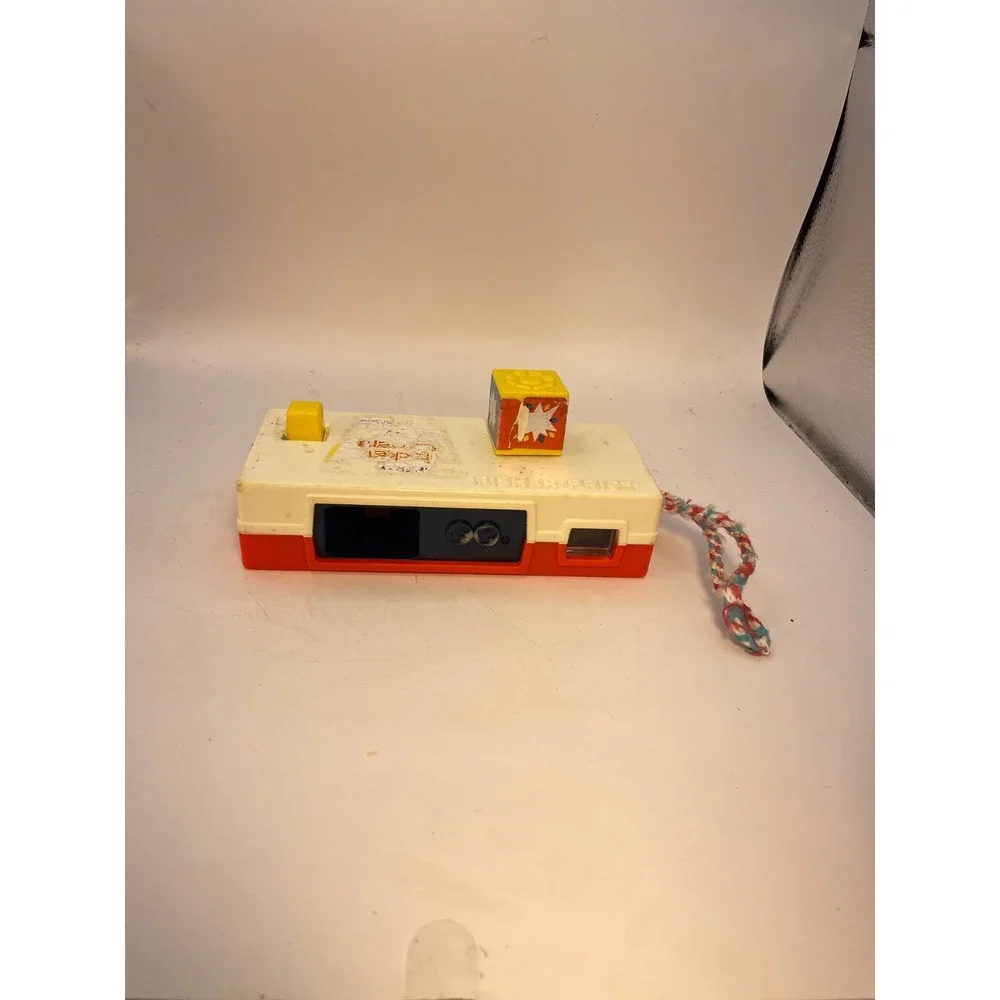 Vintage Fisher Price Toy Pocket Camera 1974 #464 Instamatic Zoo Pictures Works